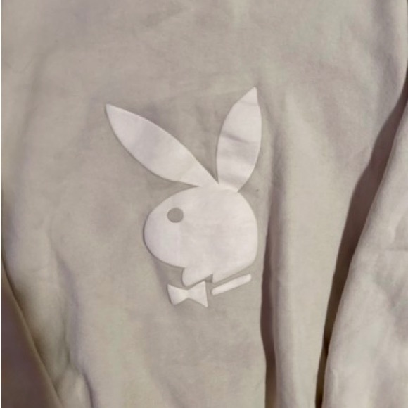 Cream playboy pullover - Picture 2 of 5